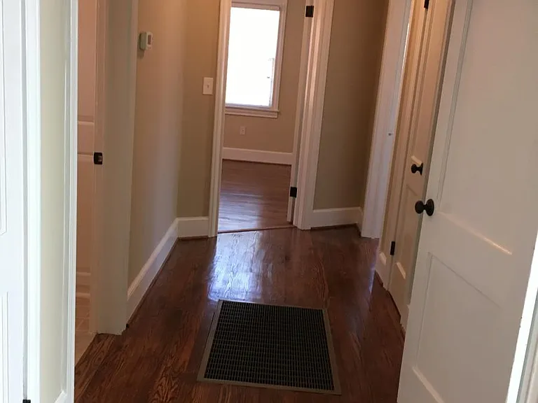 122 Harrington Ave — Photo 11