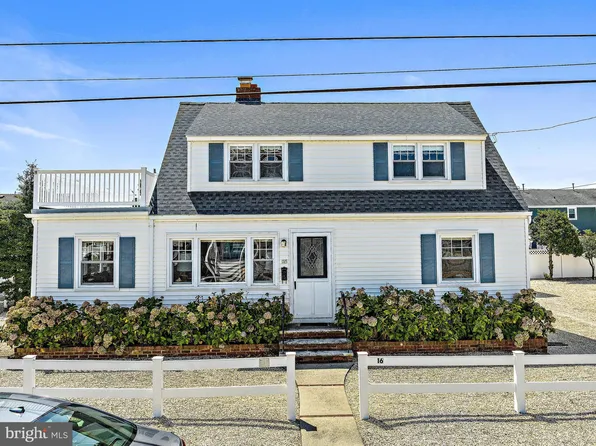 16 E Wyoming Ave, Brant Beach, NJ 08008