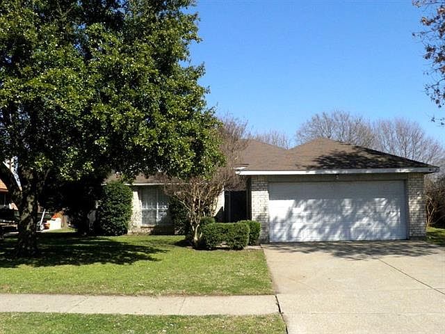 1st image of 4952 Shady Oak Trl