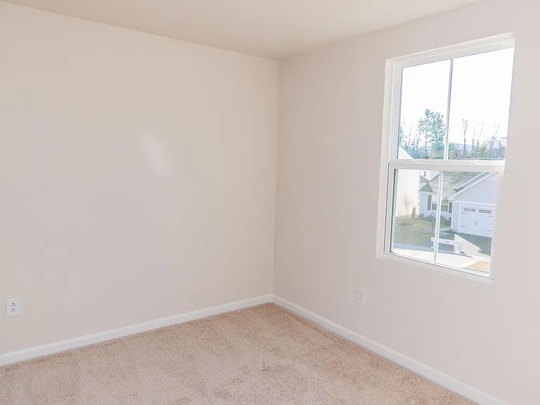 327 White Birch Rd — Photo 20
