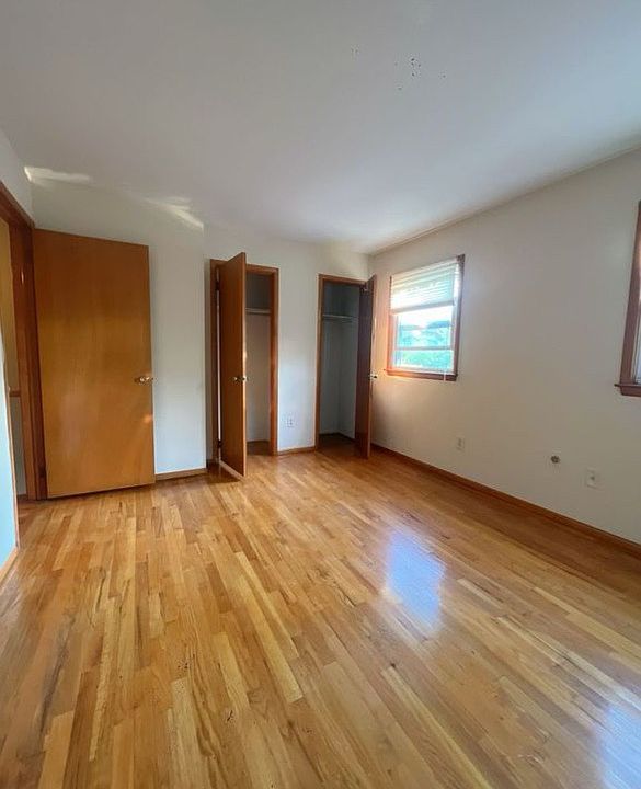1st image of 20 Fieldway Ave #3