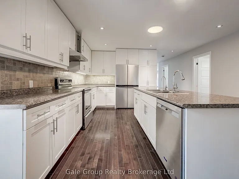 151 Norwich Ave — Photo 29
