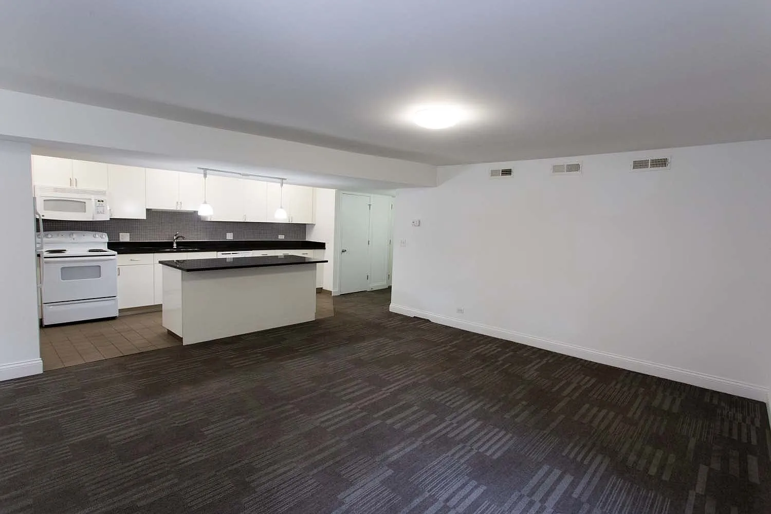 5229 S. Drexel Avenue — Photo 2