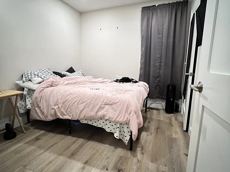 591 Broadway St #1R — Photo 13