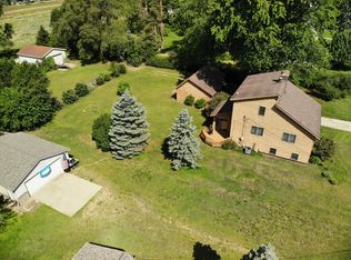 3424 Hubbard St, Hamilton, MI 49419