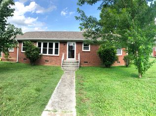 1109 Edgehill Dr, Lebanon, TN 37087