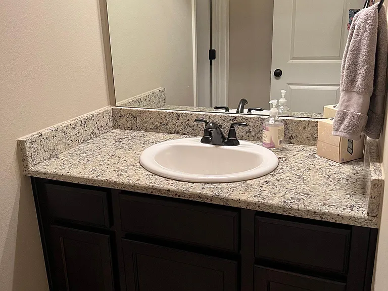 37167 Sills Dr — Photo 4