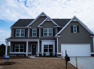 135 Grove Meadow Dr, Acworth, GA 30101