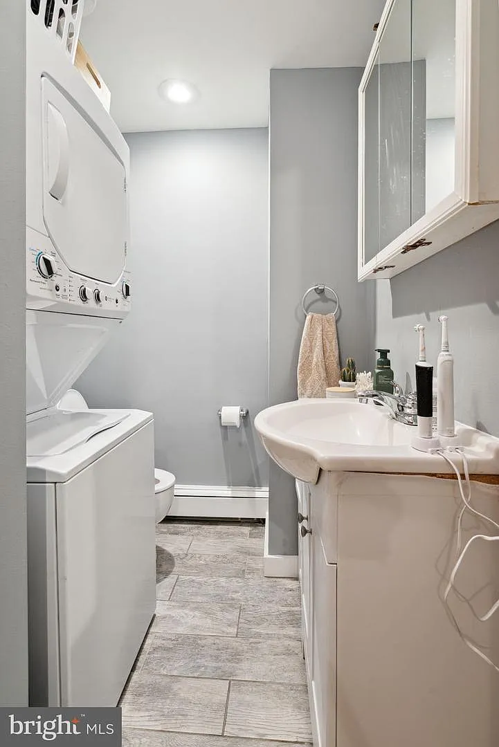 1 bed, $2,200 — Photo 2