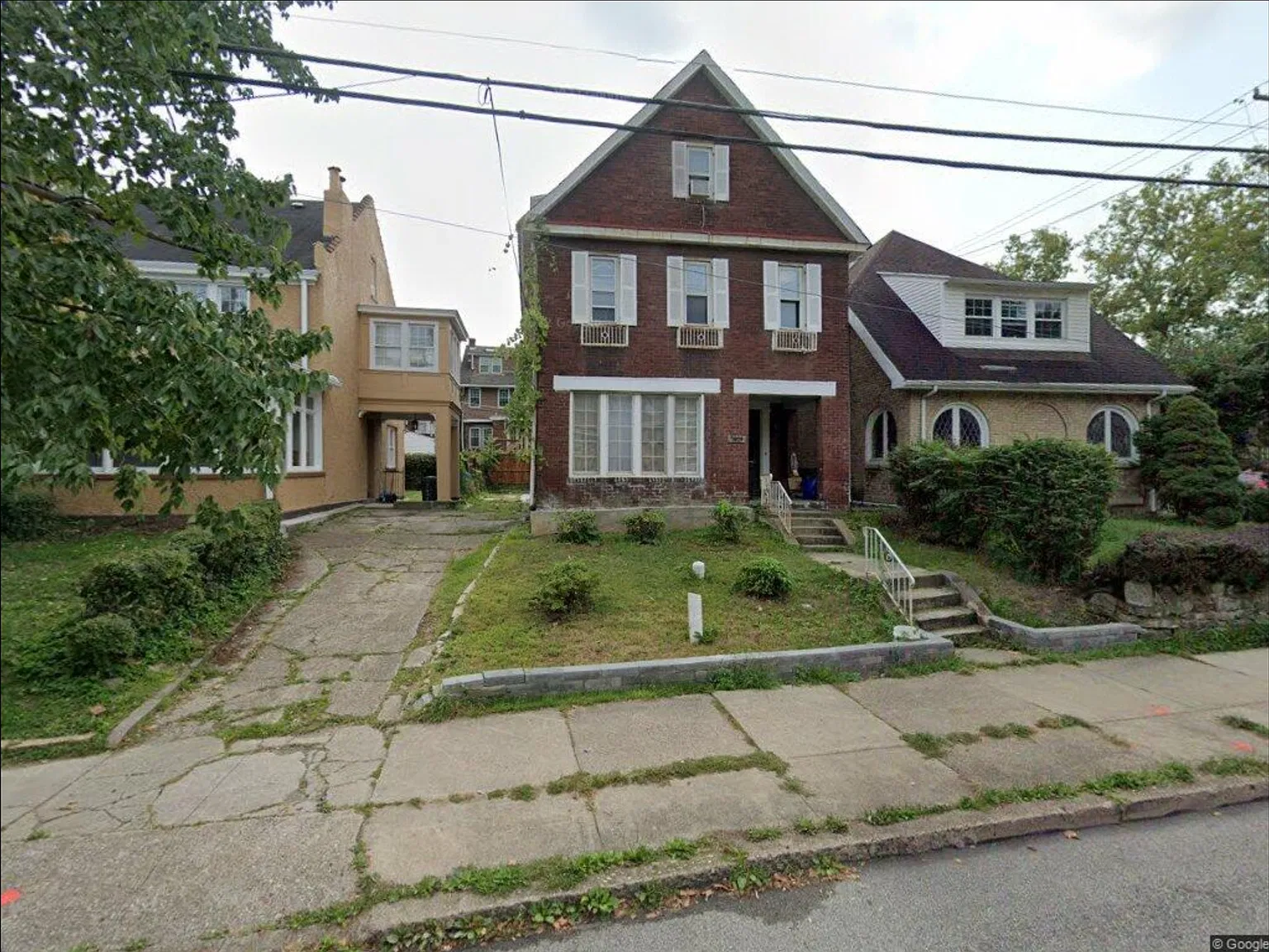 7 bed, 2803 sqft, $7,000 — Photo 1