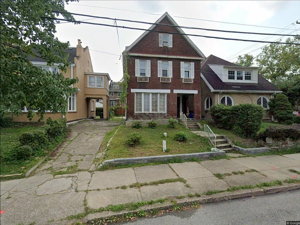 5604 Forbes Ave