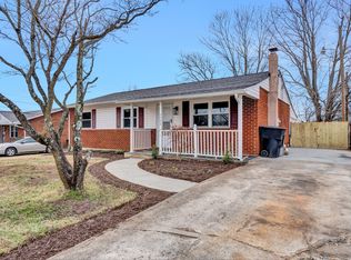 5422 Plantation Rd, Roanoke, VA 24019