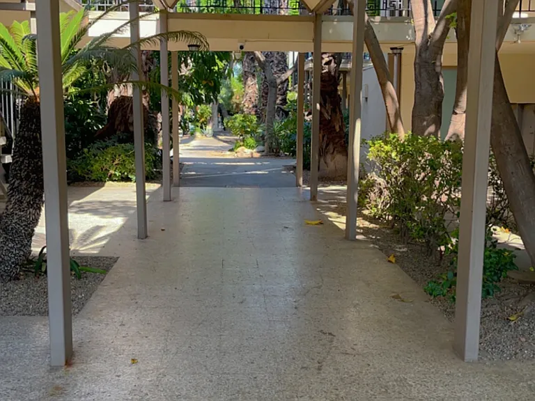 VILLA SANTA FE APARTMENTS — Photo 1