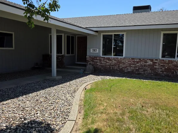 757 Redwood Ln, Lemoore, CA 93245