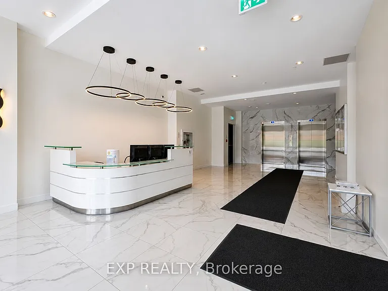 128 King St N #804 — Photo 3