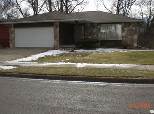 1606 W Devereux Dr, Peoria, IL