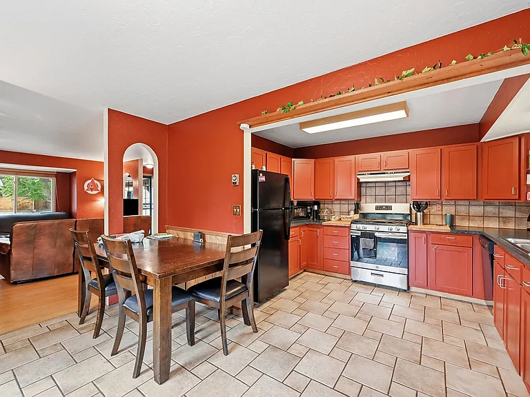 17206 W 15th Pl — Photo 6