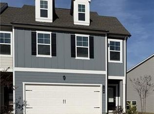 180 Milledge Commons Dr, Milledgeville, GA 31061