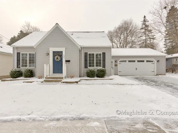 102 Terrace St, Sparta, MI 49345