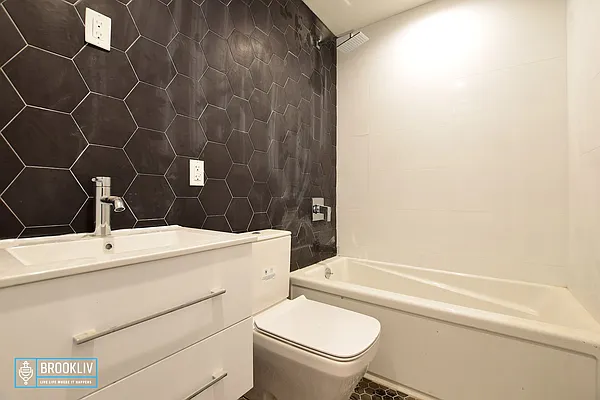 Rented by null | media 11