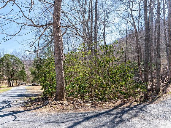 5th image of 99 Banjo Branch Rd