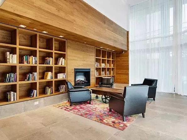 14-01 Broadway image 9 of 10