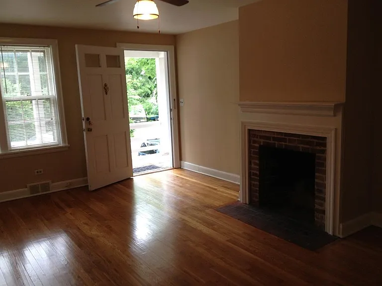 17 W Leicester St — Photo 4