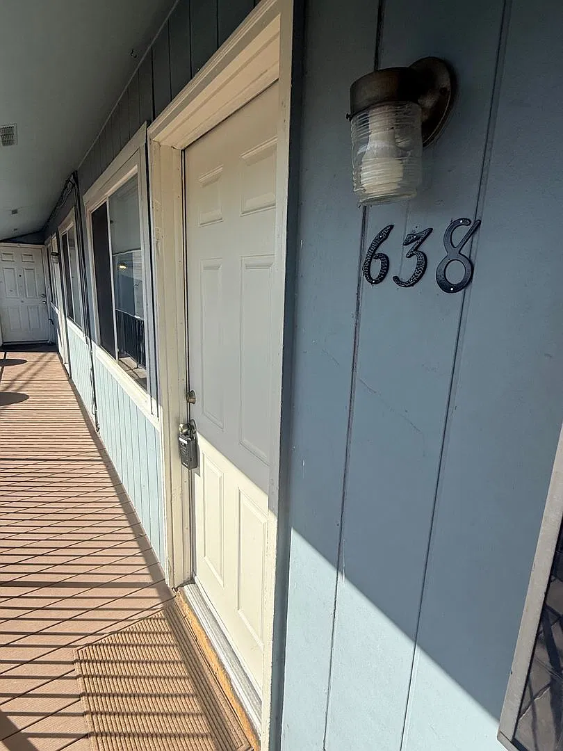 634F — Photo 1