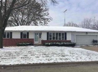 402 View Rd, Montfort, WI 53569