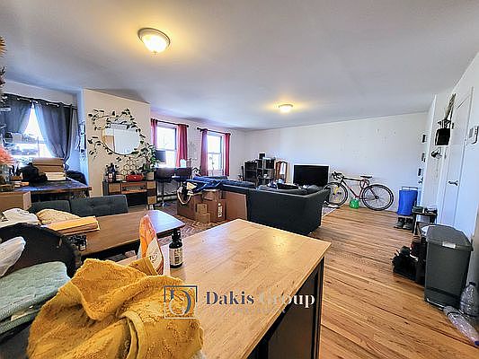 4th image of 22-27 33rd St #5C