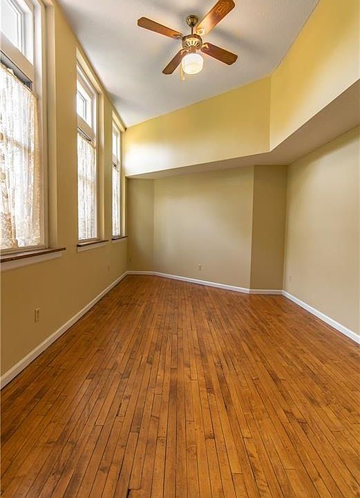 1st image of 58 Woodley Court #15