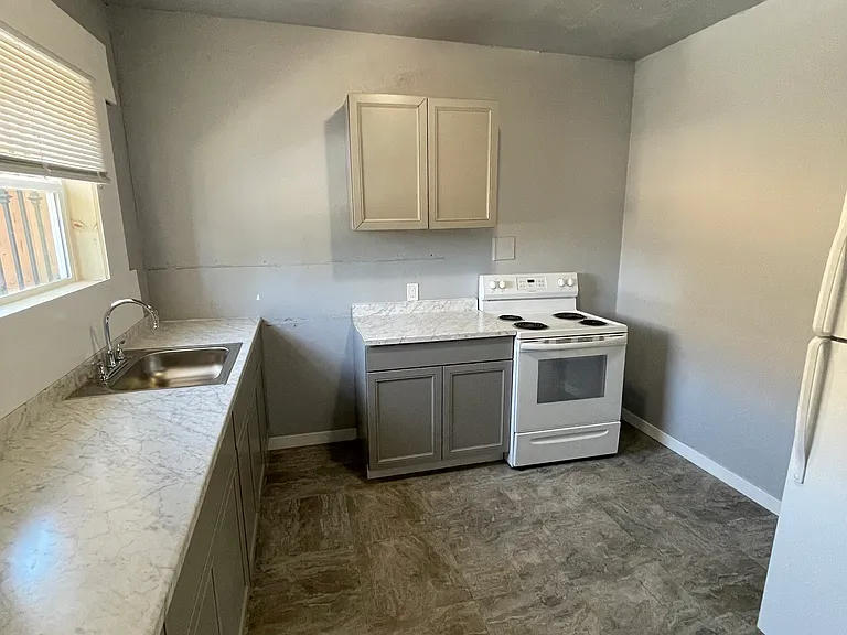 New York Apartments — Photo 6