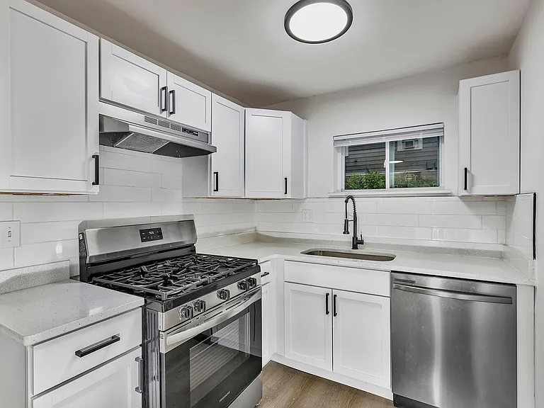 2535 Lysle Ln #1A — Photo 6