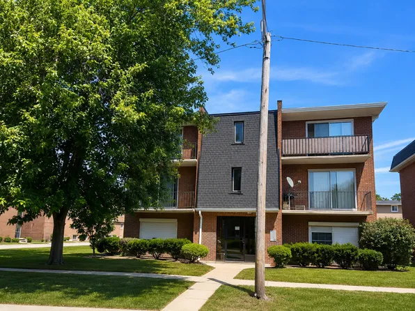 653 Chappel Ave APT 1N, Calumet City, IL 60409