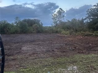 496 Westchester Dr, Lehigh Acres, FL 33972