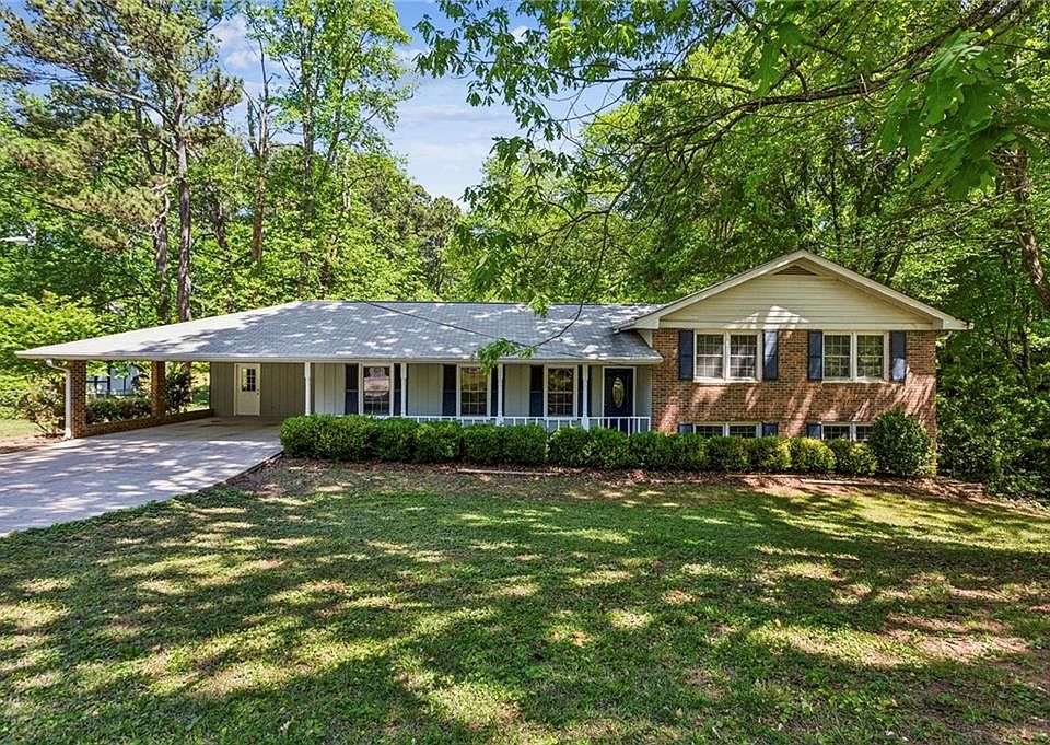 1st image of 4208 Honeysuckle Dr SE