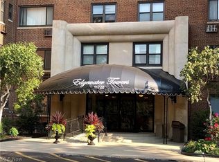 11720 Edgewater Dr APT 815, Lakewood, OH 44107