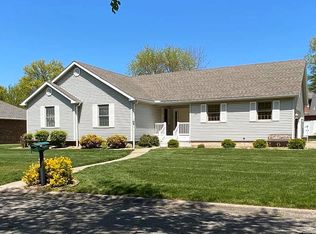 802 Redbud Ln, Frontenac, KS 66763