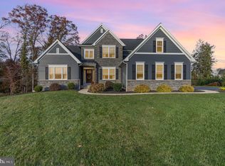 11 Highland Terrace Ct, Boiling Springs, PA 17007