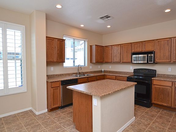 3rd image of 3816 E Frances Ln