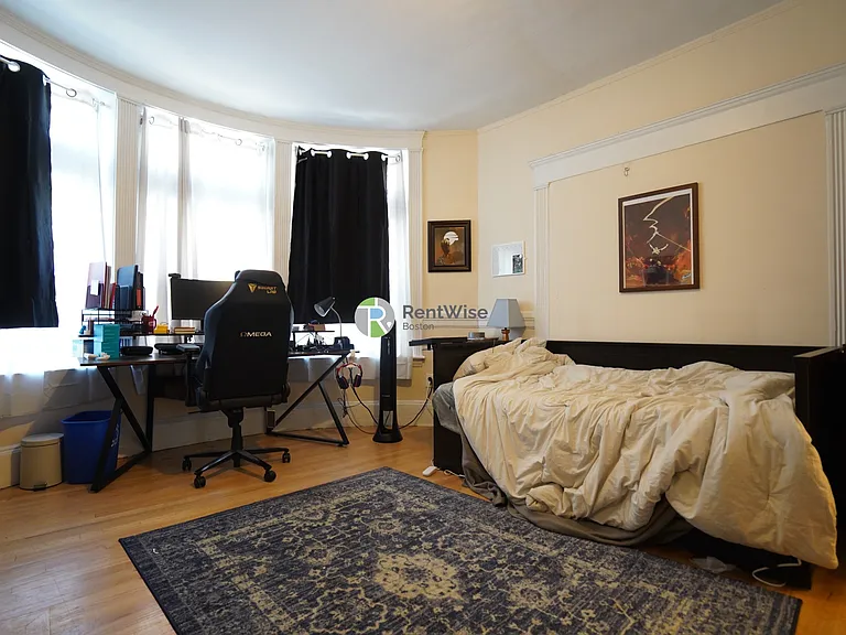 10 Foster St #1 — Photo 11