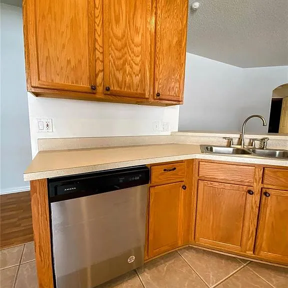 14469 Jamaica Dogwood Dr — Photo 10