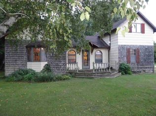 434 N Bridge St, Manawa, WI 54949