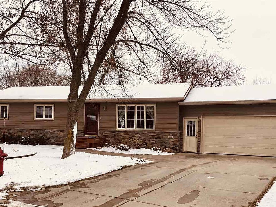 1st image of 101 Hendricks Ln