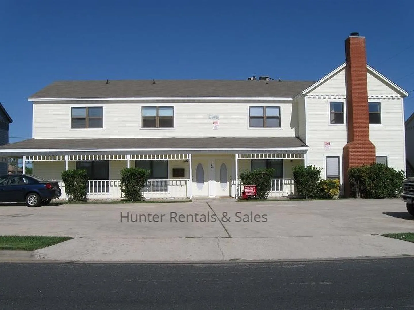 Spacious! — Photo 1