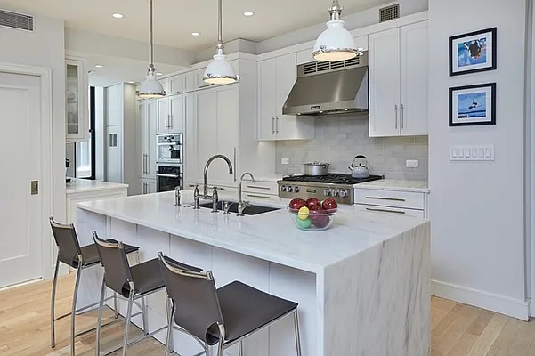 Rented by Brown Harris Stevens | media 18