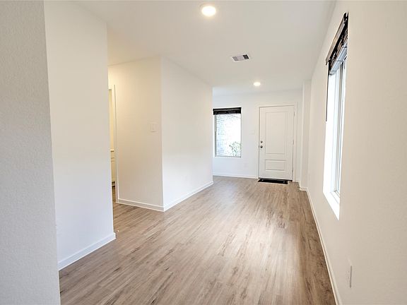 4th image of 1537 San Sebastien Dr