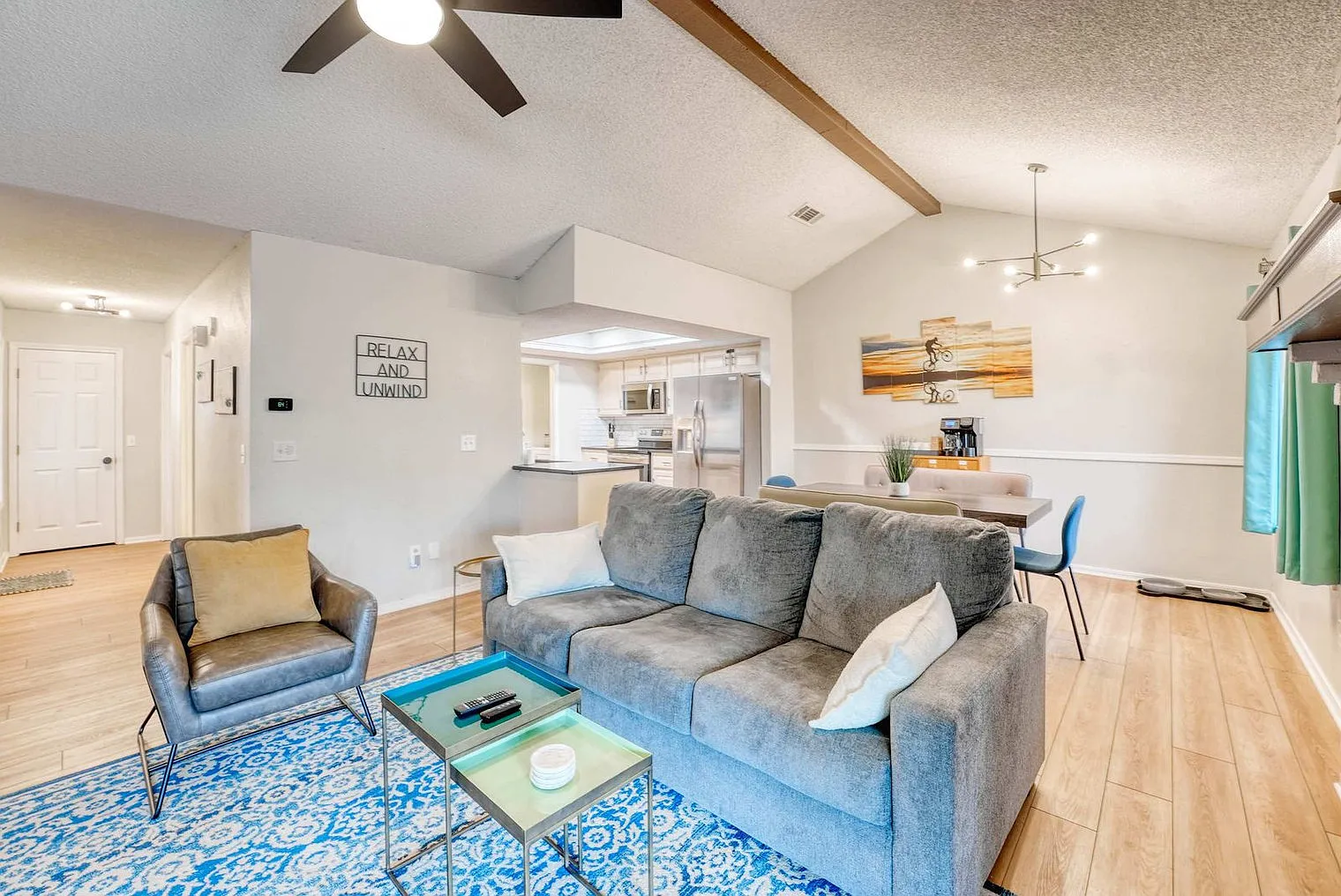 2 bed, 2.0 bath, 1732 sqft, $2,844 — Photo 1
