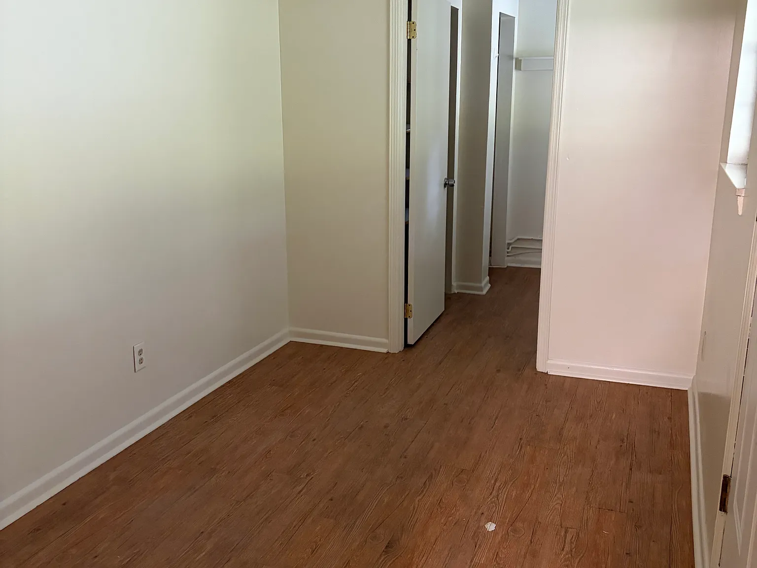 2 bed, 1.5 bath, 950 sqft, $1,800 — Photo 4