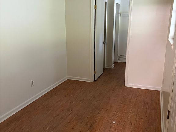 4th image of 10017 Hamby Rd
